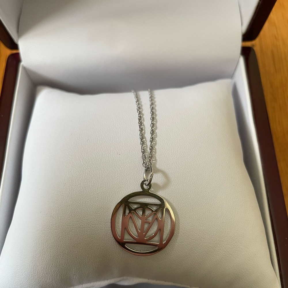 Sterling silver maze charm and chain 18 inches long